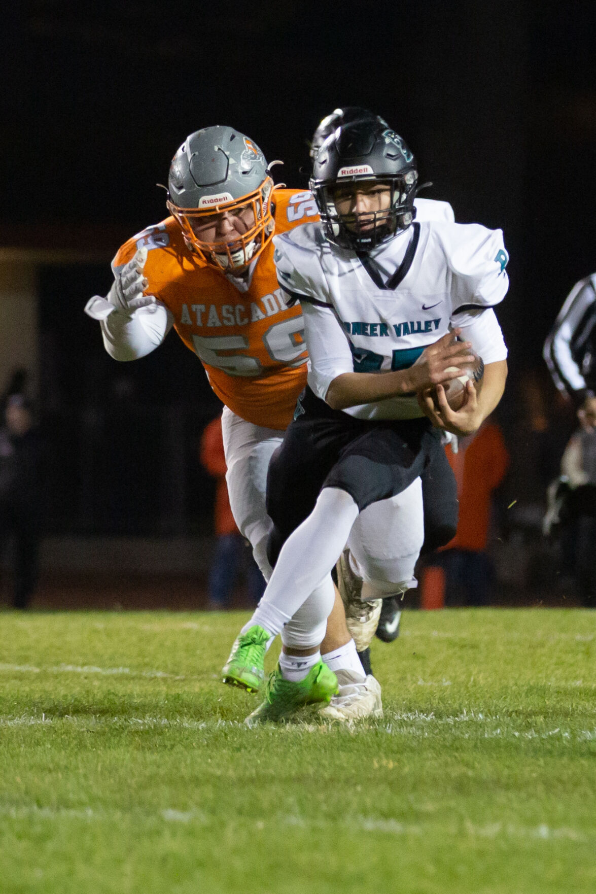 112522 Pioneer Atascadero Football 19.jpg